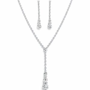Komplet srebrnej biżuterii z cyrkoniami – elegancki zestaw na wyjątkowe okazje