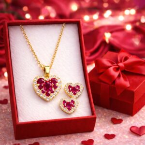Komplet pozłacanej biżuterii z motywem serca z różowych cyrkonii