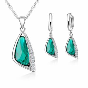 Komplet biżuterii srebrnej 925 z zielonym kamieniem – naszyjnik + kolczyki