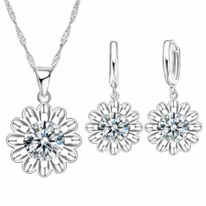 Srebrny komplet z motywem kwiatka